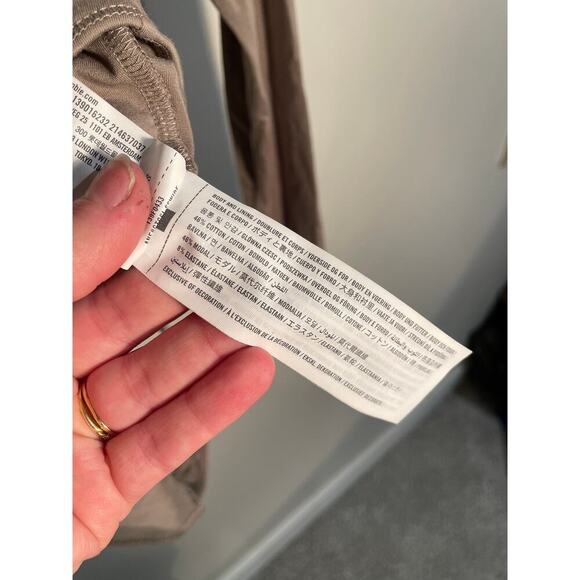 Abercrombie & Fitch A&F Modal Blend Collection Taupe Long‎ Sleeve Basic Bodysuit - Picture 10 of 10